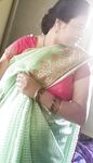 Desi village bhabbi saree navel expose