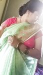 Desi village bhabbi saree navel expose