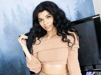 Harley Haze On MILF Trip - Set 1