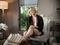 Lustful Stepmom Dee Williams Rides Young Pecker With Her Asshole