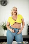 Chubby Blonde Mature Julie Cash Gets Fucked By Cocky Masseur photos (Keiran Lee)
