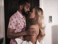 All-natural Blondie Braylin Bailey Can't Get Enough Of BBC