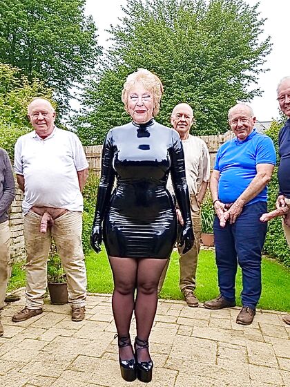 Cathy Shiny PVC Clothing Costume Ready To Get Sucking Cock