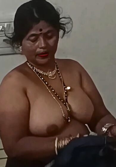Desi mom big melon boobs
