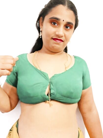 Mallu desi auntyes nude