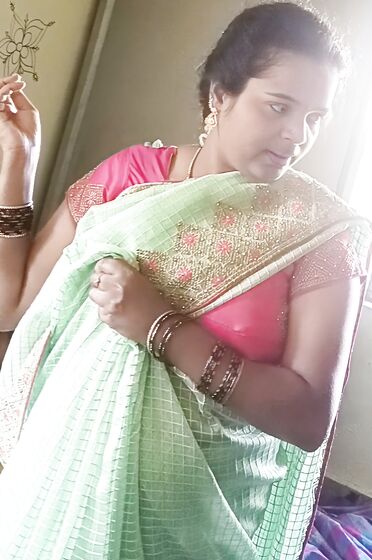 Mallu bhabhi spy