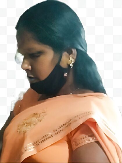 Saree boob