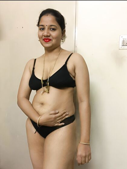 Lakshmi aunty sexy nude
