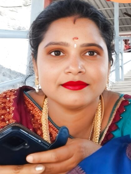 Desi auntes