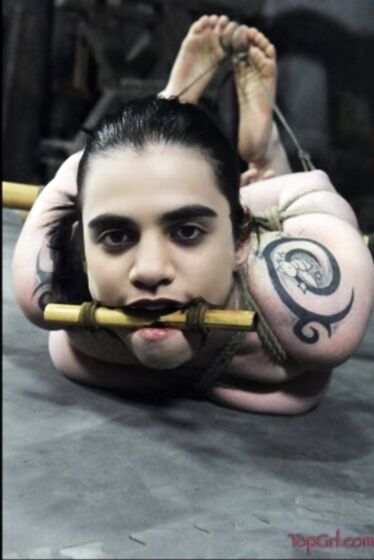 XXX Bondage Porn Pics