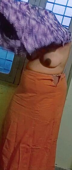 Bhabhi dress remove