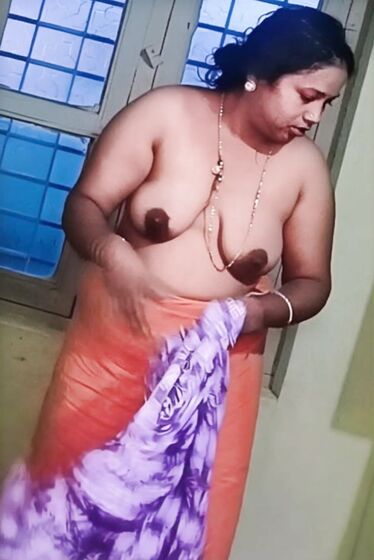 Radhika aunty full nude