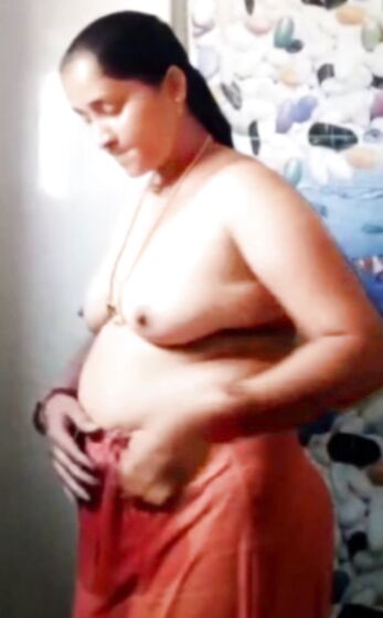 Saroja aunty nude