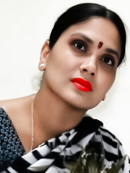 Sangeetha aunty hot