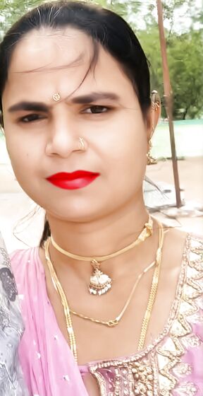Divya very hot bhabhi