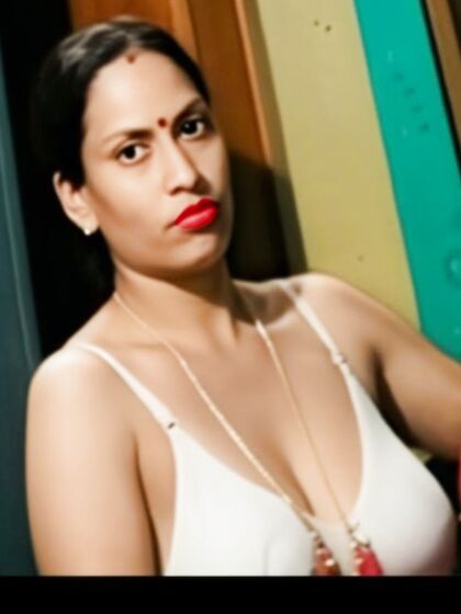 Very hot bra boobs