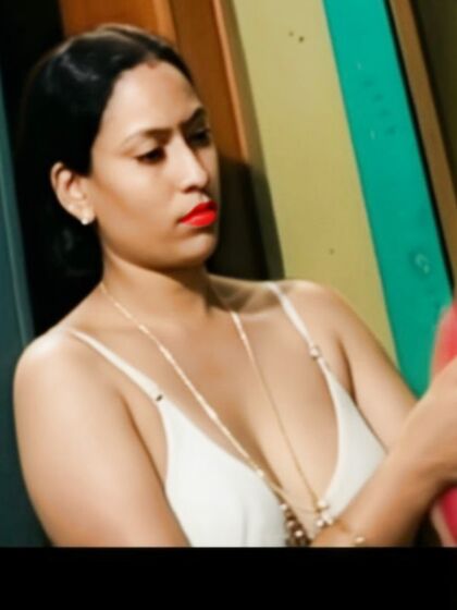 Very hot bra boobs