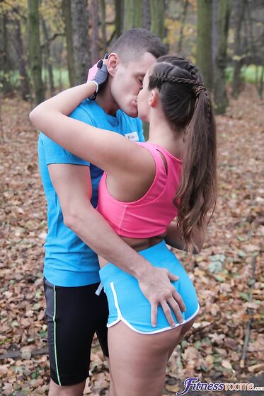 Sporty Hungarian Babe Amirah Adara Gets Banged By Handsome Dude