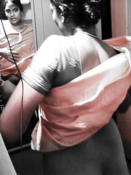 Sada aunty nude saree