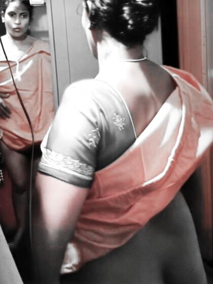 Sada aunty nude saree