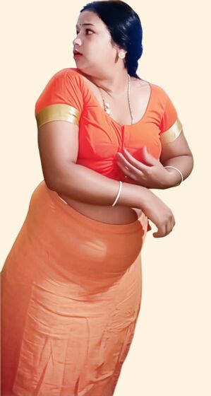 Bhabhi with out saree