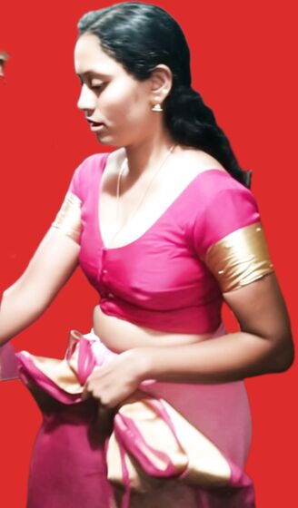 Kerla mom with out saree