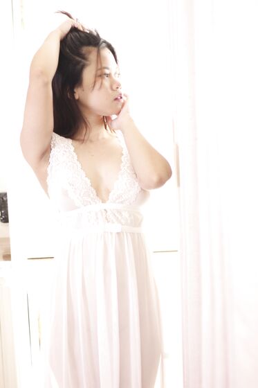 Indonesia Model - Avril Hanna