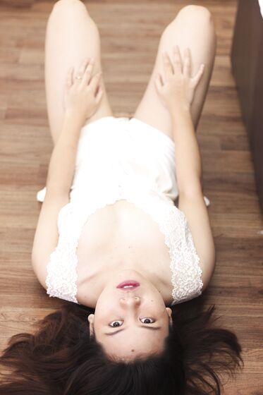 Indonesia Model - Avril Hanna