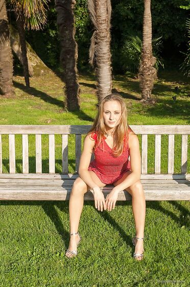 Klara Outdoor photos (Klara Lsgmodels)