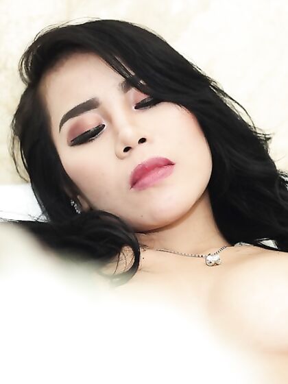Indonesia Model - Carissa Aprilia
