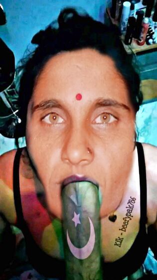 Desi randi