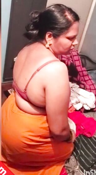 Aunty hot