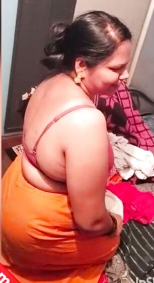 Aunty hot