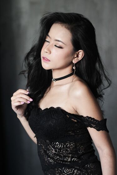 Indonesia Model - Chumey Lan