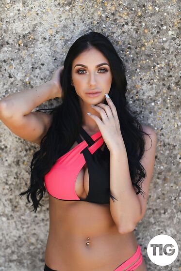Anya Leigh Shooting In Her Sexy Swimsuit