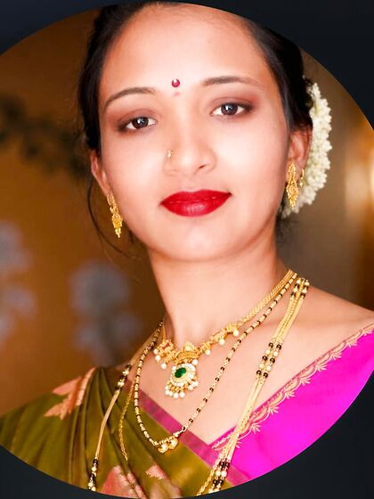 Sandhya hot