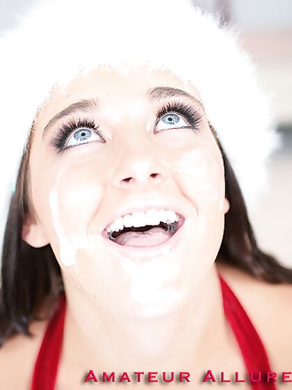 Pink Pussy Brunette Taylor Allure In Christmas Hat Milks A Cock With Her Mouth