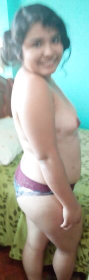 Universitaria con rico culo