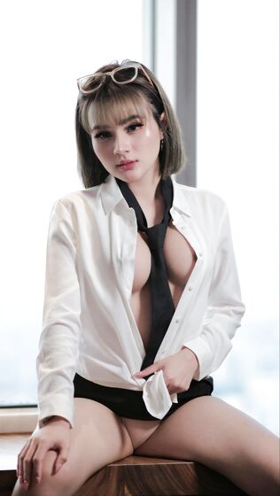 Indonesia Model - Amanda Nathalia Olivianty (Secretary)