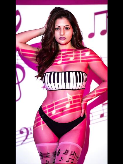 Hslut sanskari chudakkad sherni