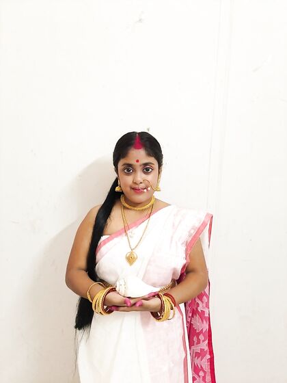 Desi bengali hot teen girl Tithi viral naked photos xxx
