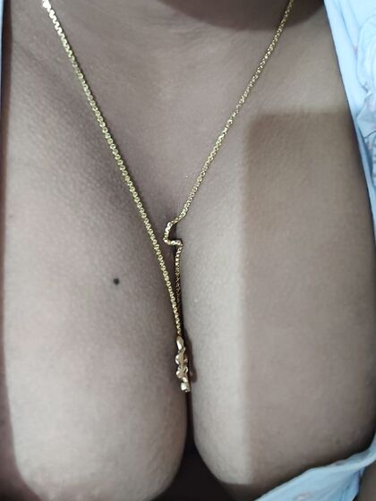 Desi bengali hot teen girl Tithi viral naked photos xxx