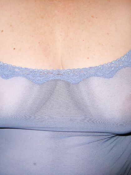 Mature Cumslut Looking For Doms