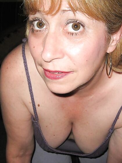 Mature Cumslut Looking For Doms