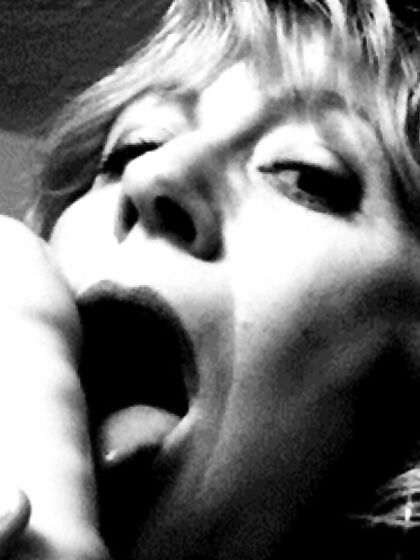 Mature Cumslut having Fun
