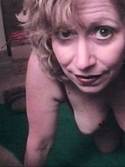 Mature Cumslut having Fun