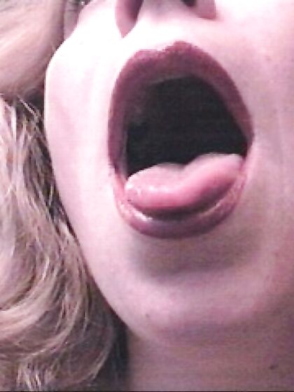Mature Cumslut having Fun