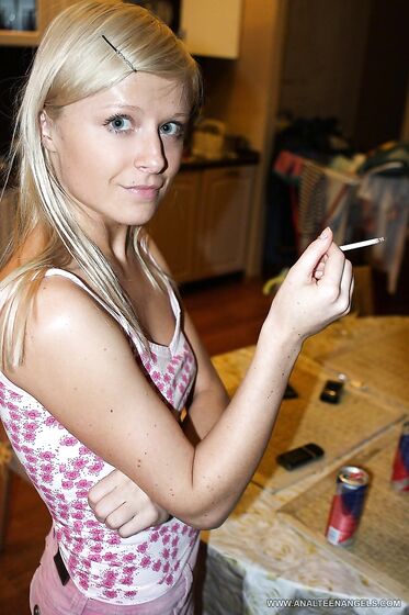 There Are A Few Interesting Backstage Photos Of Teenage Porn Actresses Tasha And Wendy photos (Yulya Pussy, Tasha Karups)