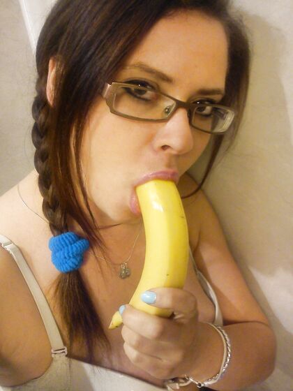 Iza 30 Polish wife and hairy slut