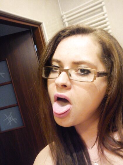 Iza 30 Polish wife and hairy slut